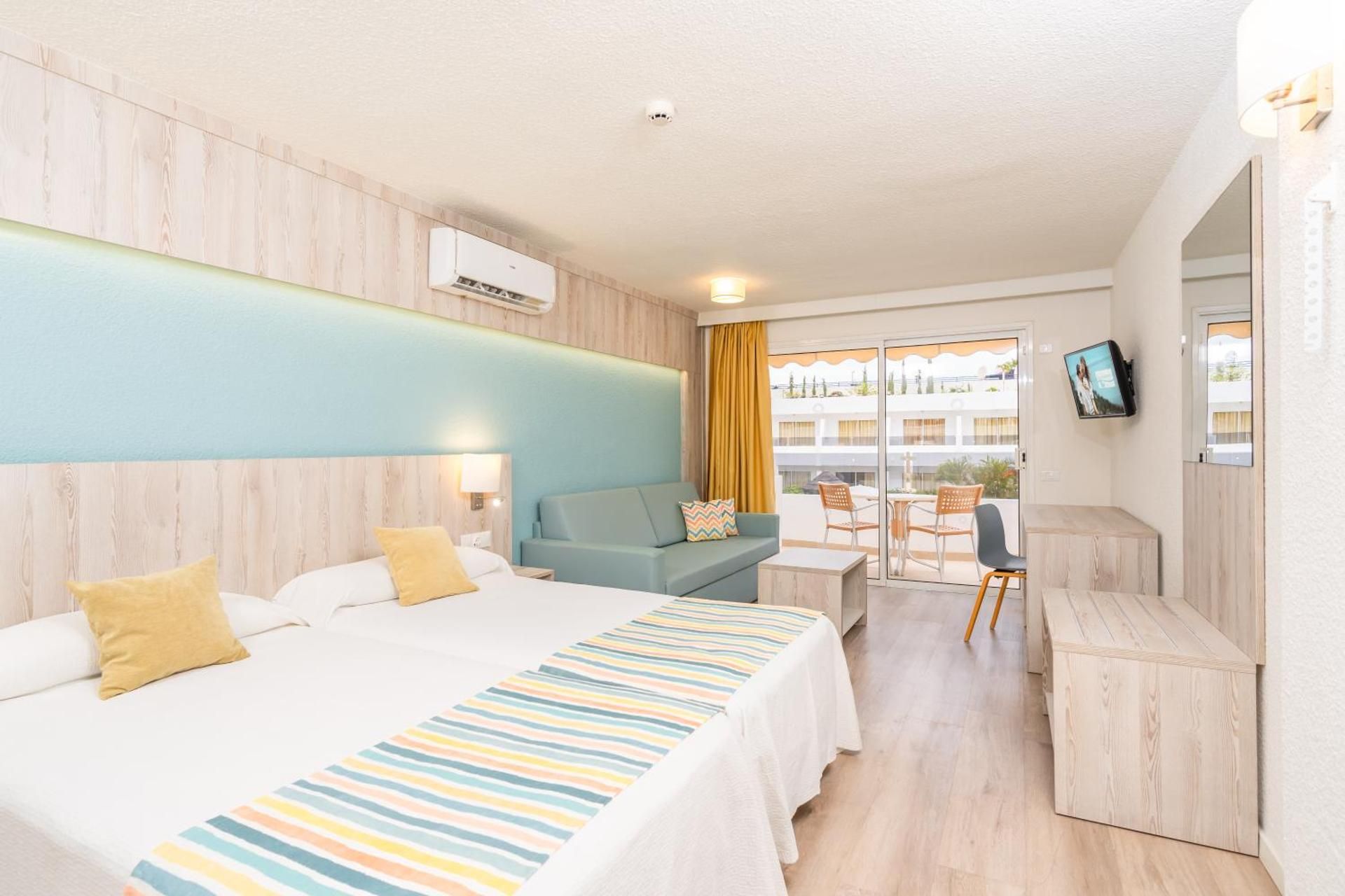 undefined Hovima Panorama 7