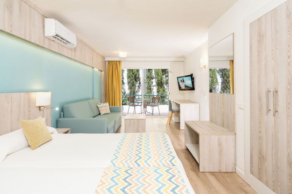 undefined Hovima Panorama 3