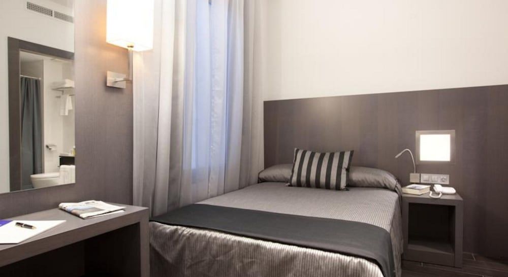 undefined Dalia Ramblas 5