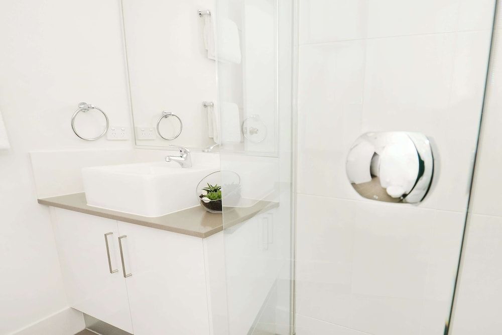 Oaks Moranbah Suites Apartment, 1 Bedroom 8