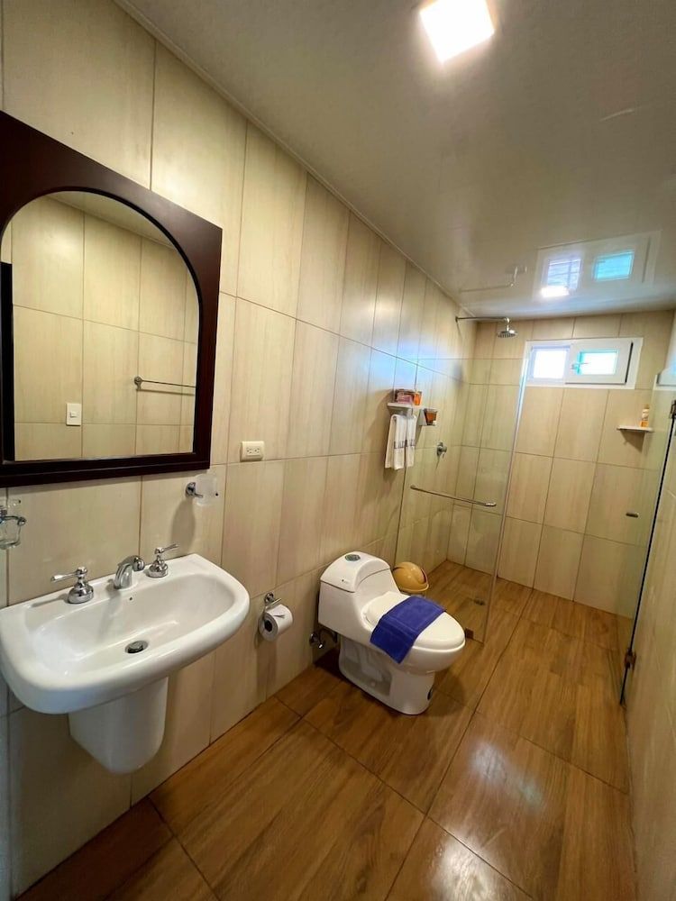 Hotel Cally Galapagos Twin Room 9