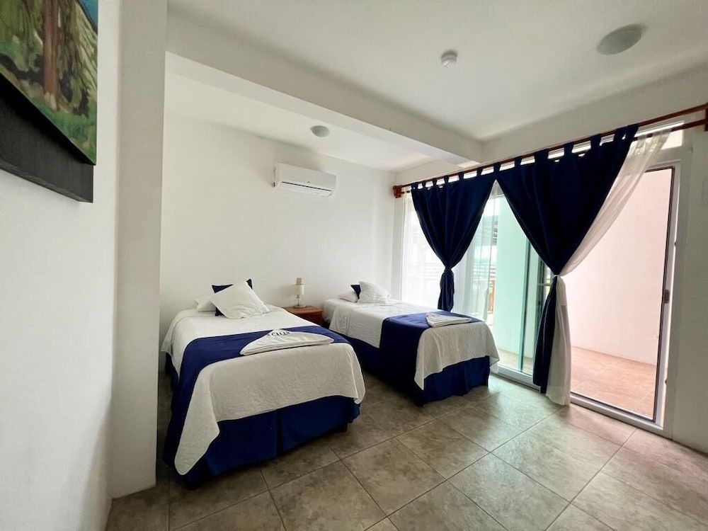 Hotel Cally Galapagos Twin Room 6