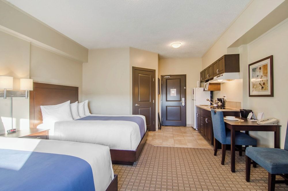 Standard Double Room, 2 Queen Beds, Kitchenette