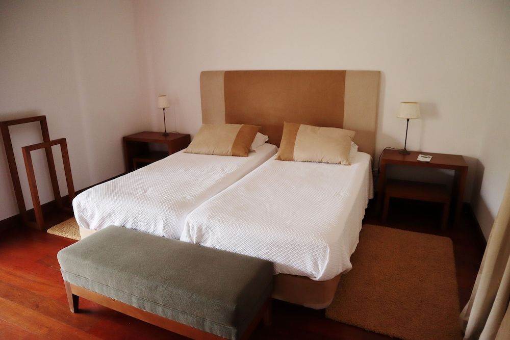 Twin Room, Mountain View
