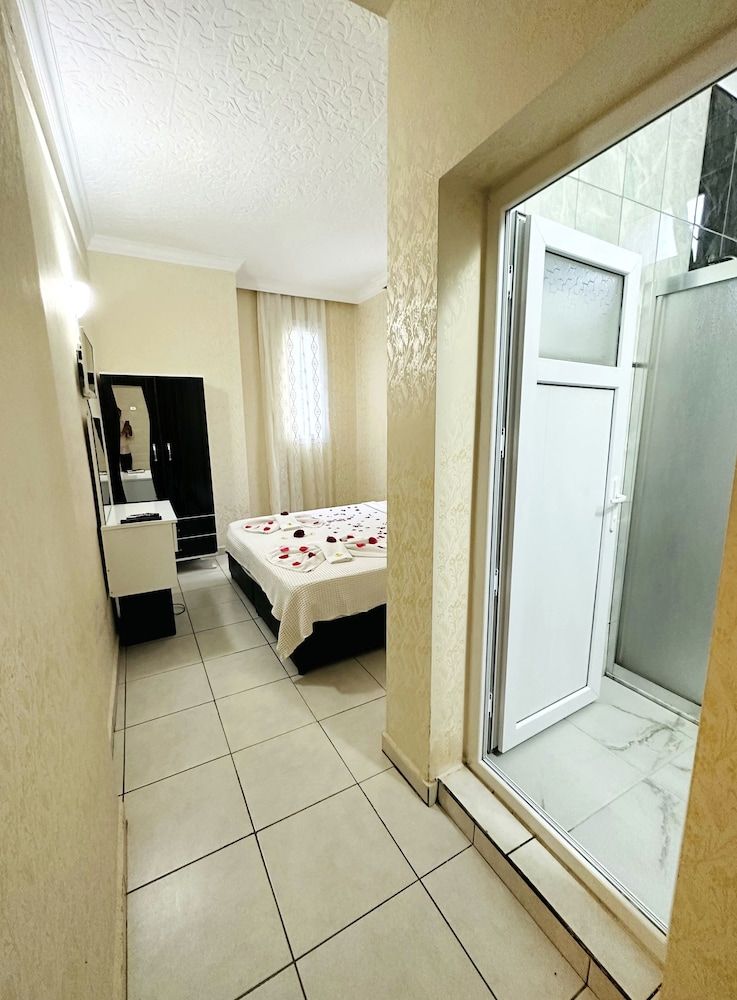 Room, 1 Double or 2 Twin Beds