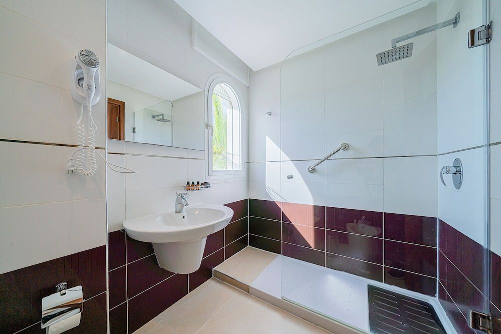 Mnar Castle Apartments Apartment, 4 Bedrooms, Sea View 9