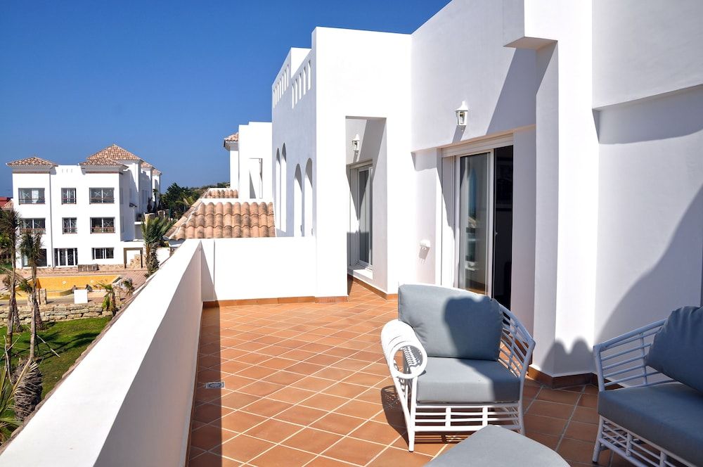 Mnar Castle Apartments Apartment, 4 Bedrooms, Sea View 6