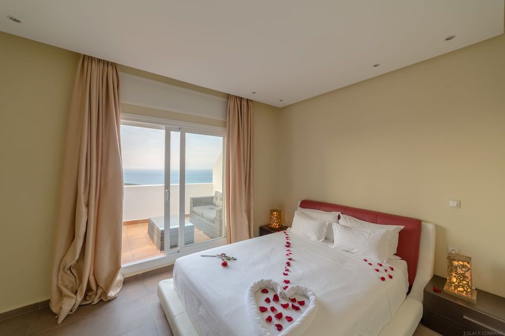 Mnar Castle Apartments Elite Apartment, 2 Bedrooms, Sea View 2