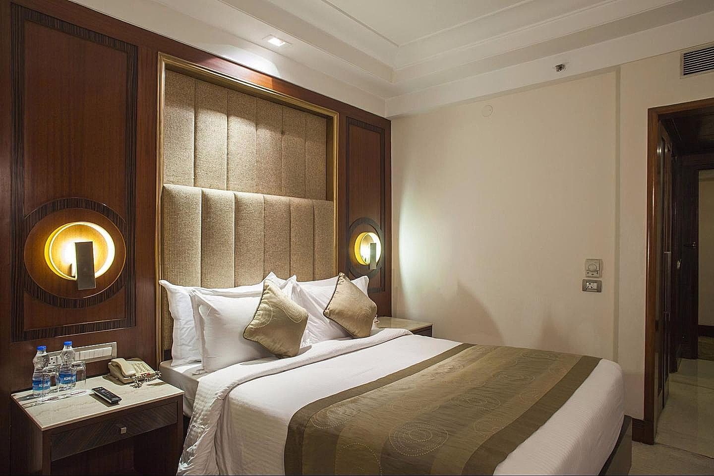 The Acura BMK Deluxe Room Free WiFi 9