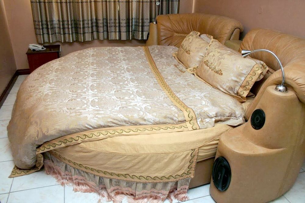 Sunrise Hotel Family Room 2