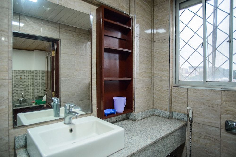 undefined Diamond Plaza Apartments 10