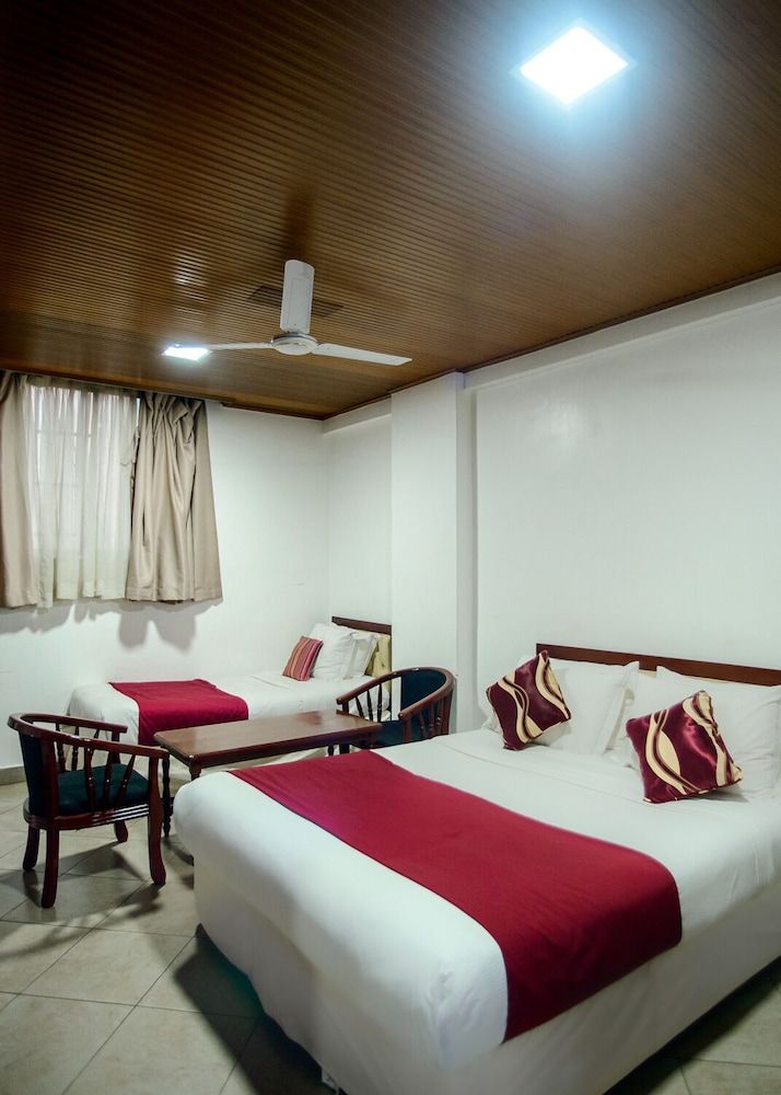 Diamond Plaza Apartments Studio 3