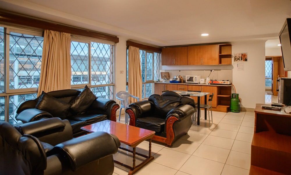undefined Diamond Plaza Apartments