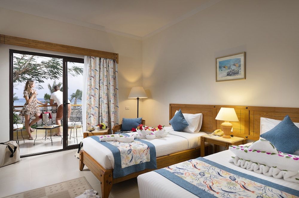 Three Corners Fayrouz Plaza Beach Resort Premium Room 3