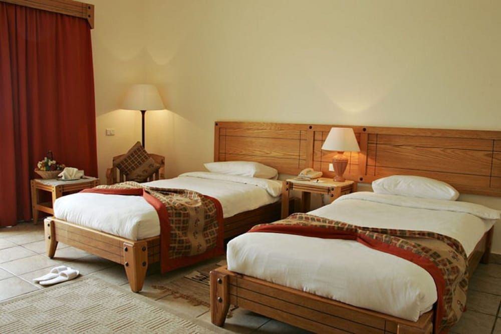 Three Corners Fayrouz Plaza Beach Resort Premium Grand Room 2