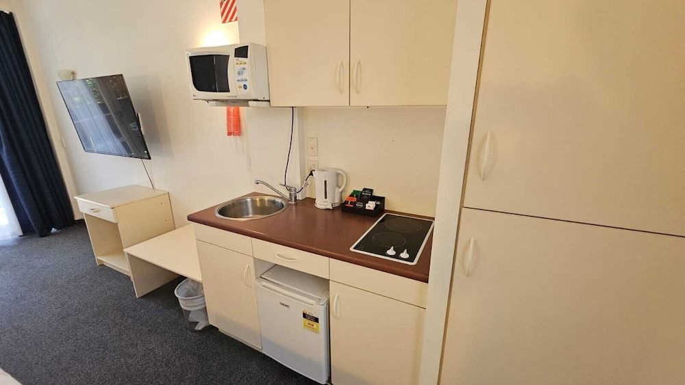 U Studios Paraparaumu Beach Self-contained Queen Studio 16