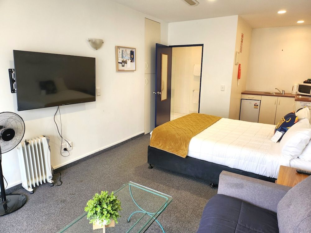 U Studios Paraparaumu Beach Self-contained Queen Studio 9