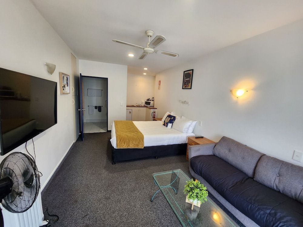 U Studios Paraparaumu Beach Self-contained Queen Studio 5