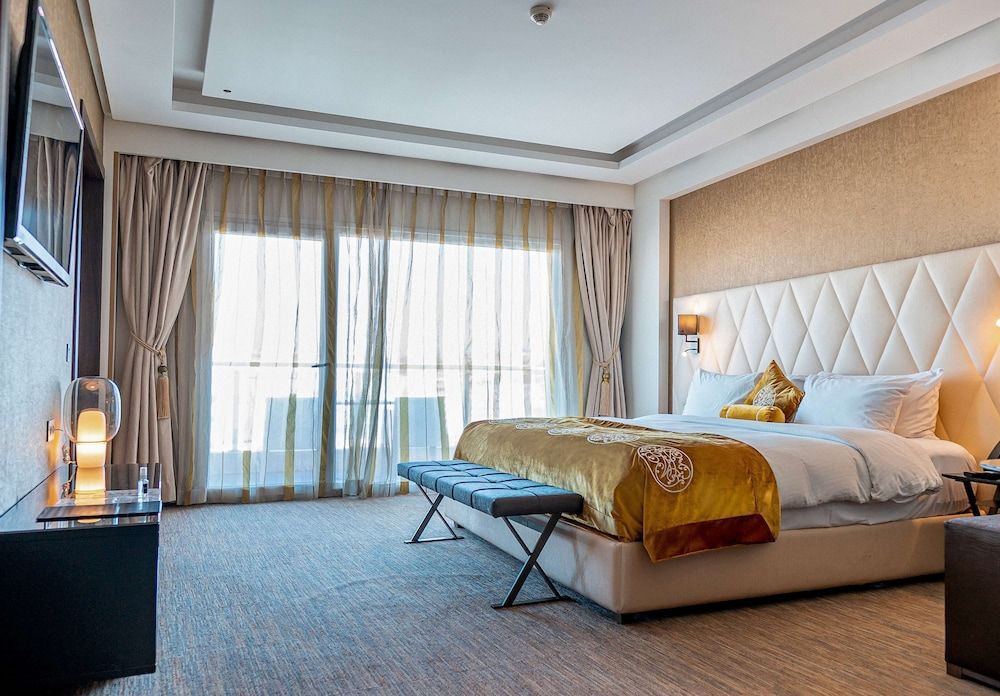 Suite, 1 King Bed