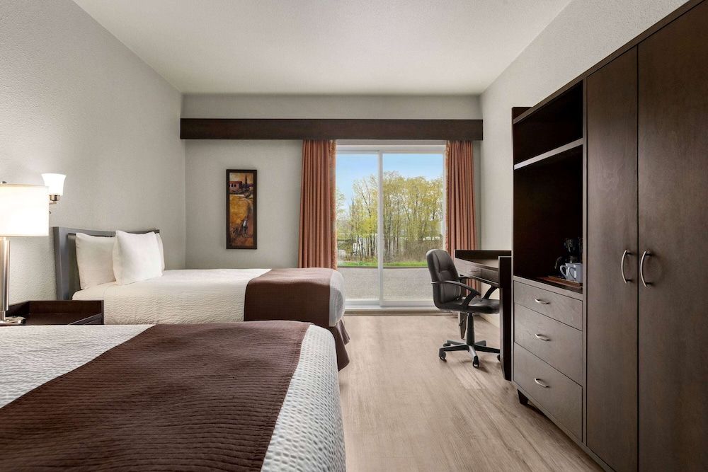 Room, 2 Double Beds, Non Smoking (Upper Floor)