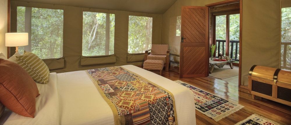 Mara Deluxe Tent, Queen, Garden View