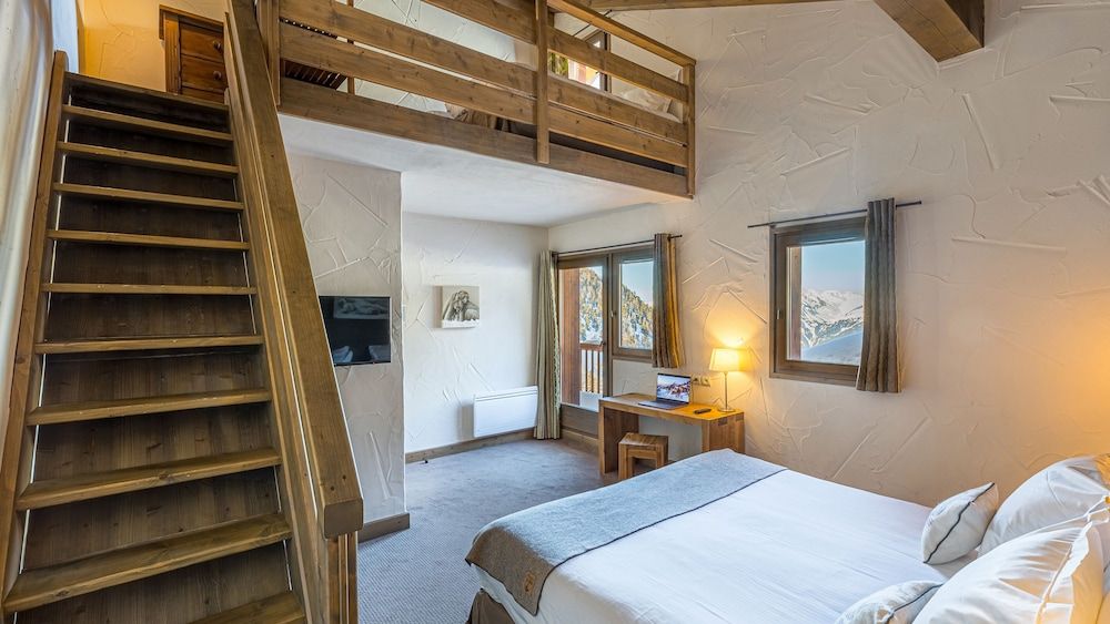 Junior Suite, Mezzanine