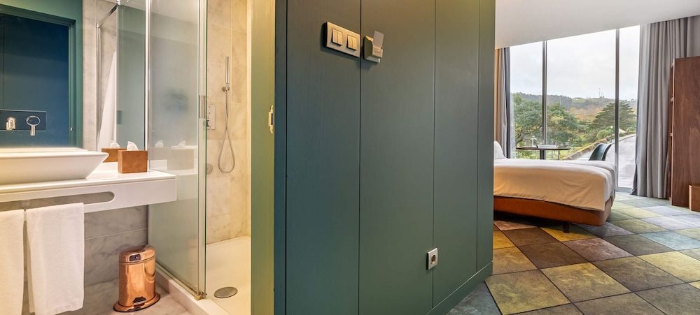 Octant Furnas Double or Twin Room 11