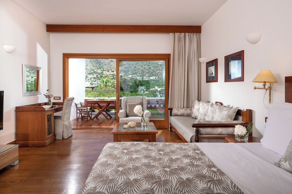 Deluxe Double Room, Garden View (SPA Building)