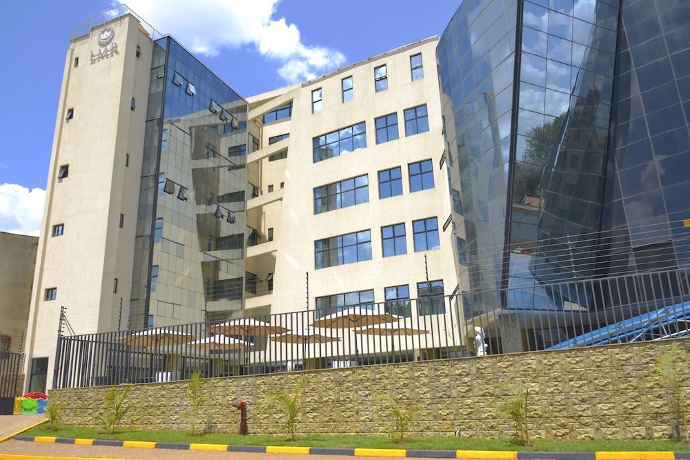 undefined La Maison Royale 3