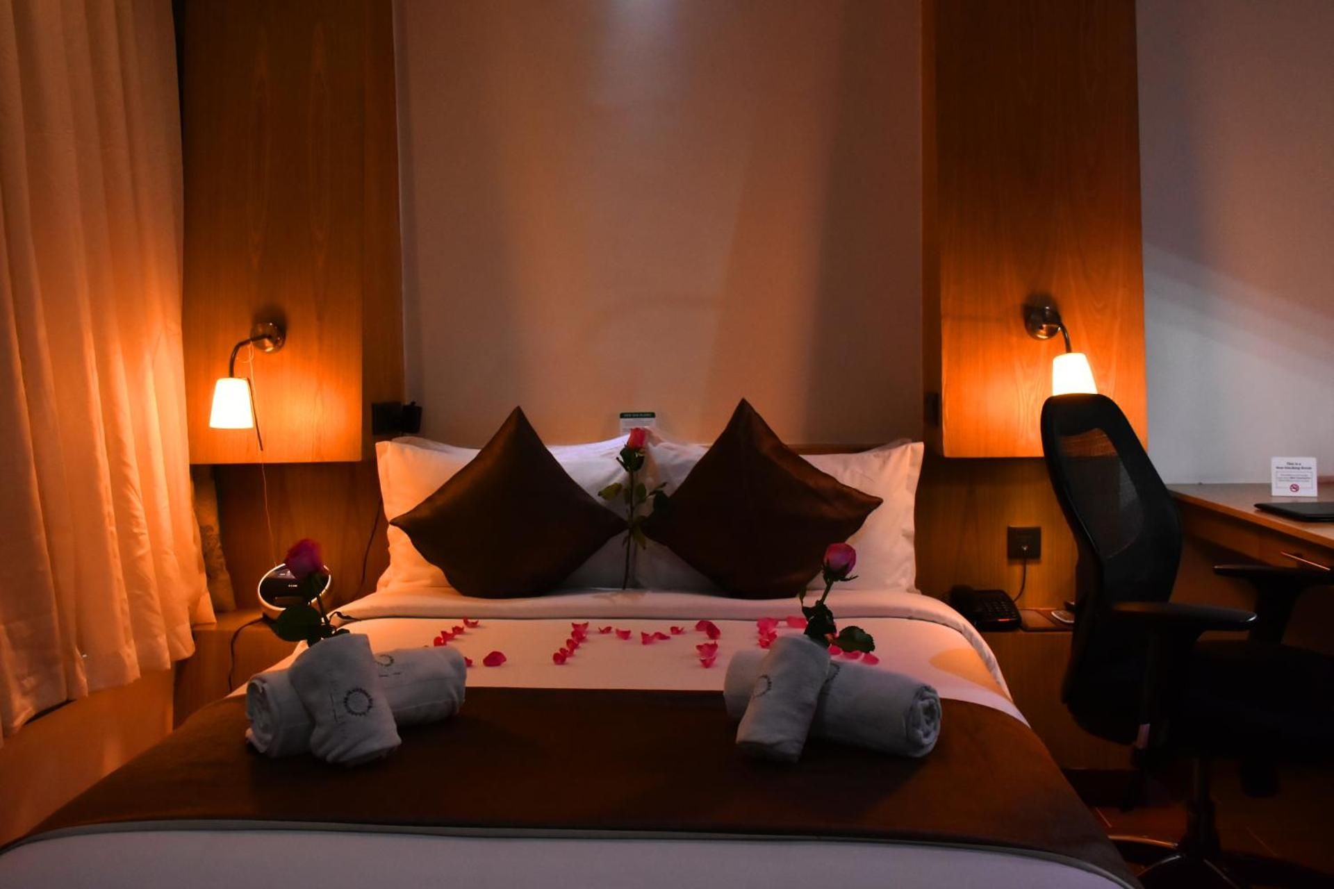 undefined La Maison Royale 5