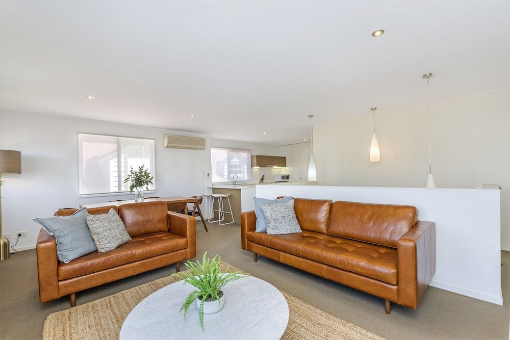 The Victoria Two Bedroom Apartment 8