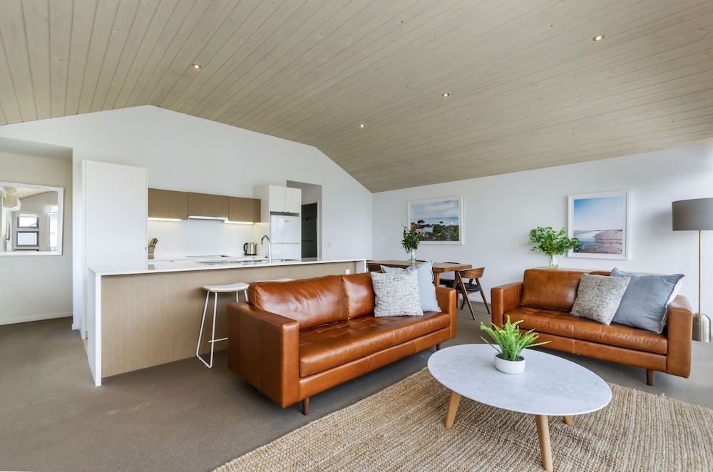 The Victoria Two Bedroom Apartment 15