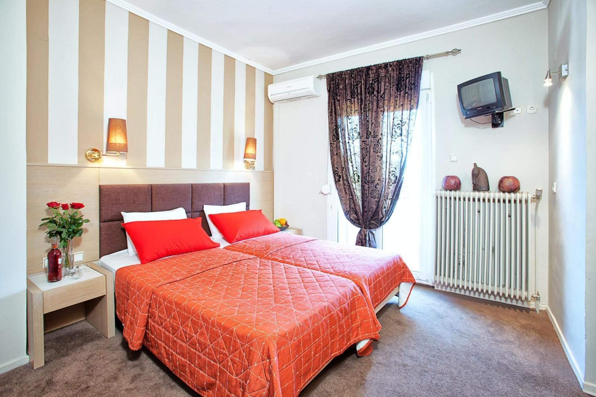 Standard Double Room with Lake View