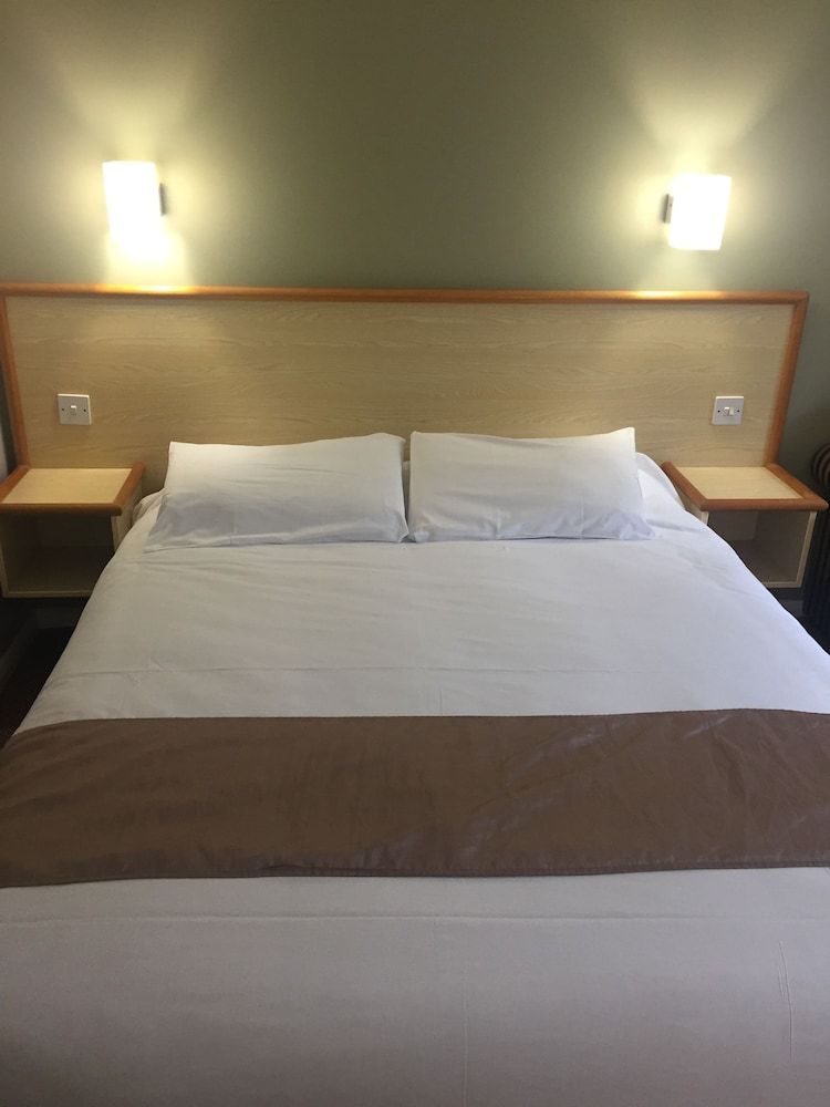 Redwings Lodge Uppingham Family Quadruple Room 7