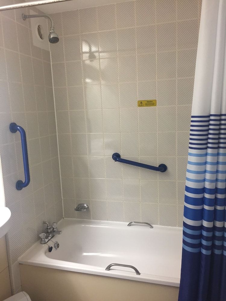 Redwings Lodge Uppingham Family Quadruple Room 12