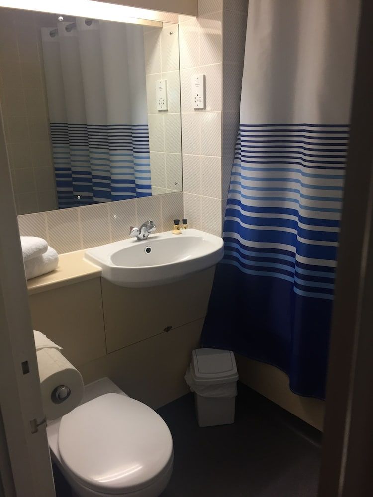 Redwings Lodge Uppingham Family Quadruple Room 13