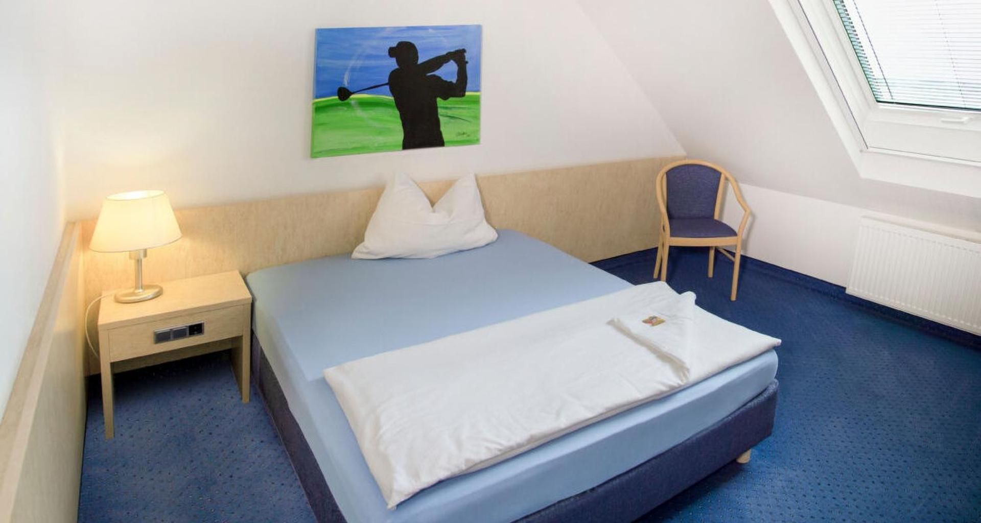 Fairway Hotel Comfort Single Room