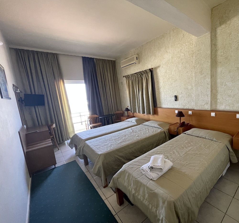 Hotel Flisvos
