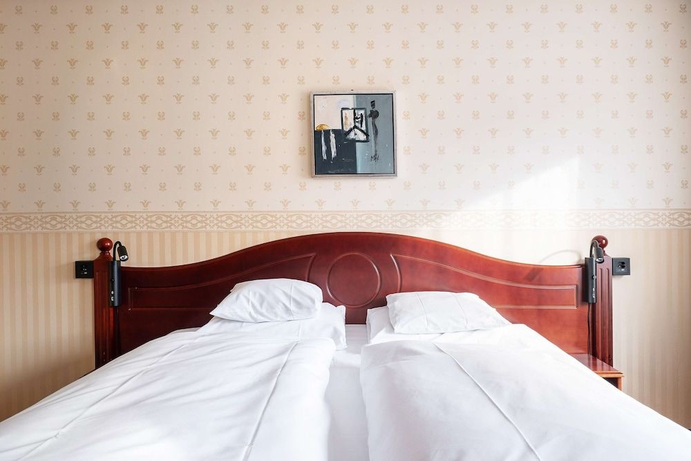 Economy Room, 2 Twin Beds, Non Smoking