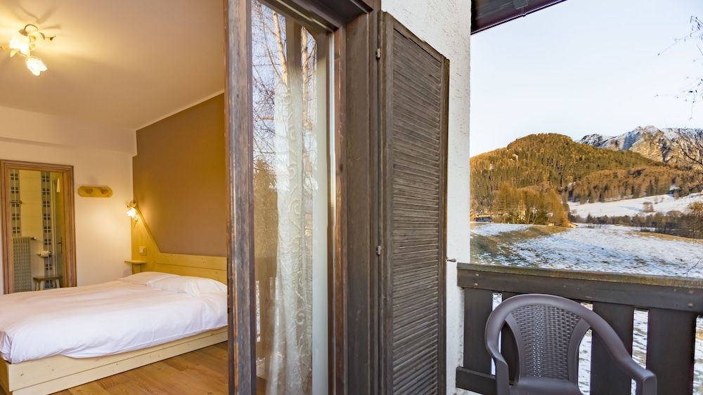 Hotel Garni Edy Family Room, Balcony 9