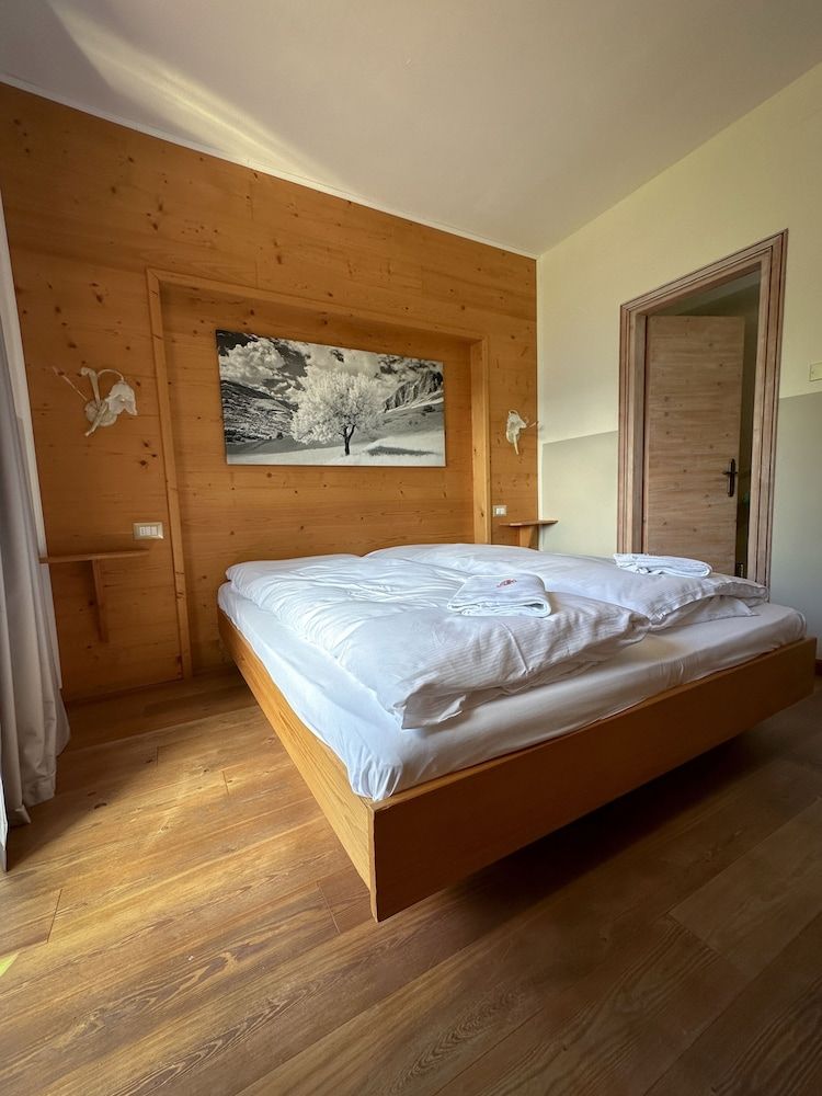 Hotel Garni Edy Classic Double or Twin Room 4