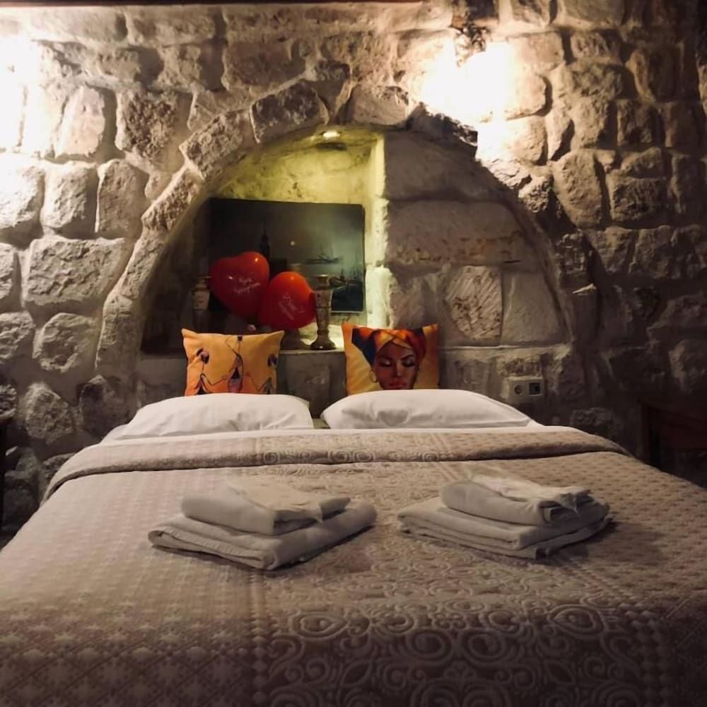 undefined Sinasos Palace Cave Hotel 2