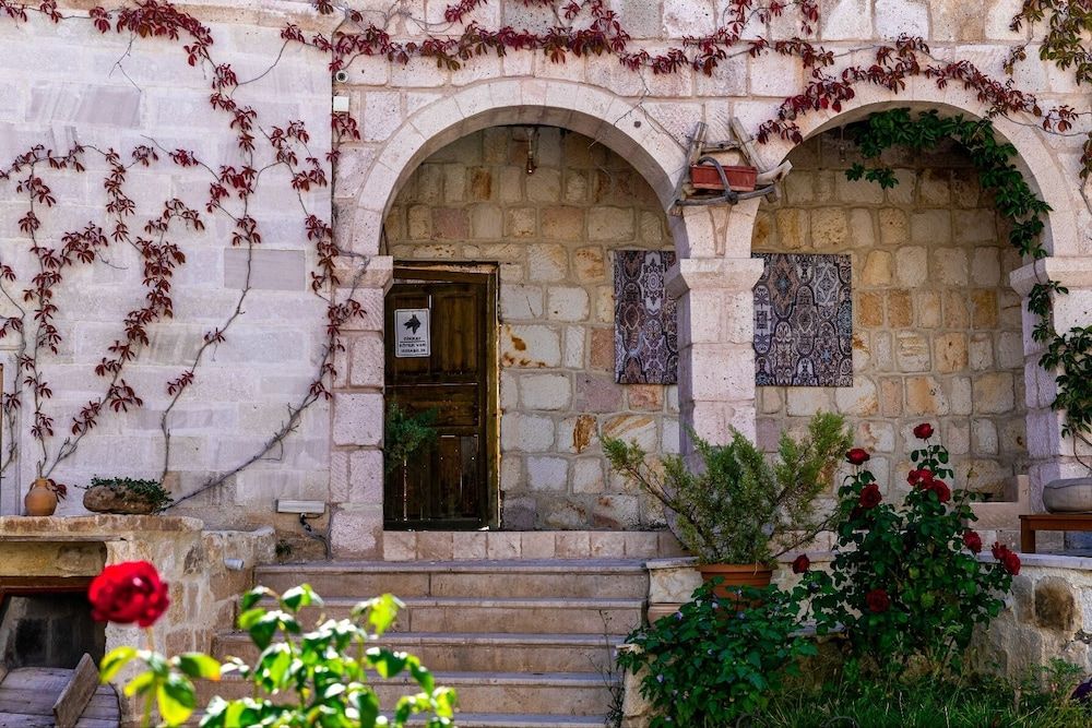 undefined Sinasos Palace Cave Hotel 6