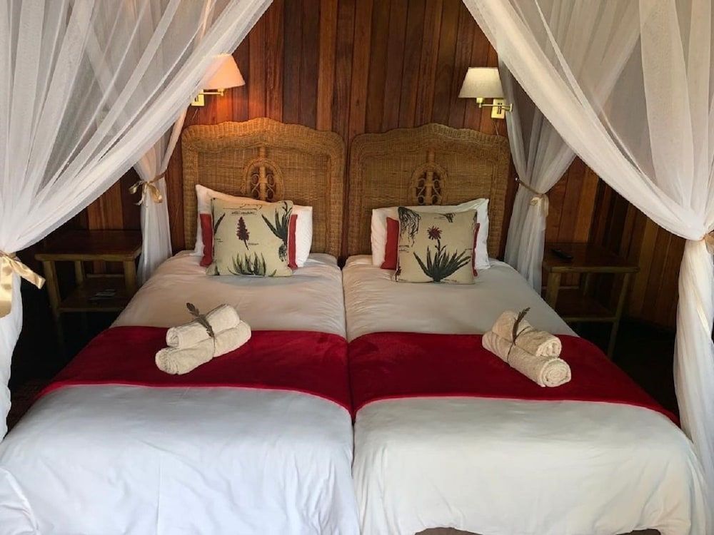 Standard Bush Chalet