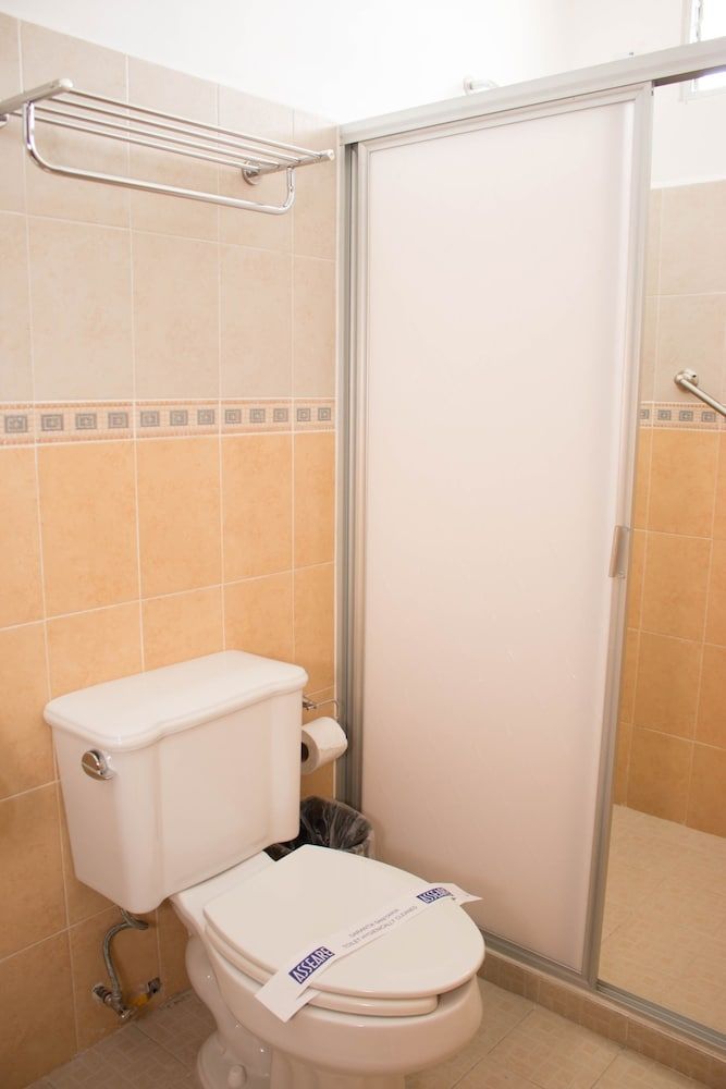 Hotel Cervantino Habitacion Superior 1 cama matrimonial con aire acondicionado 28