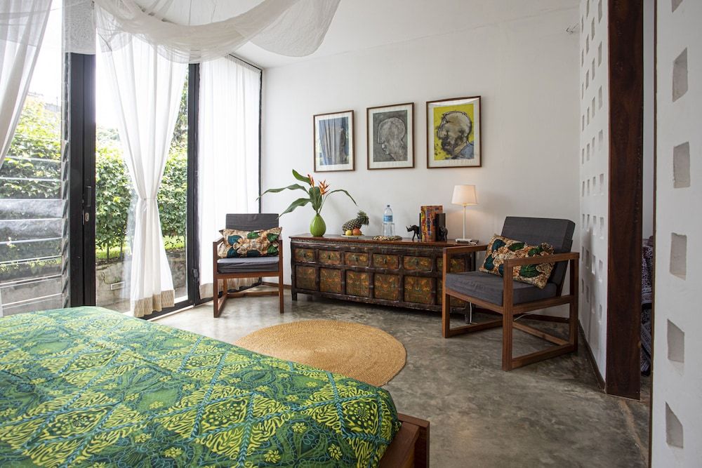 Kaliwa Lodge Triple Room 12