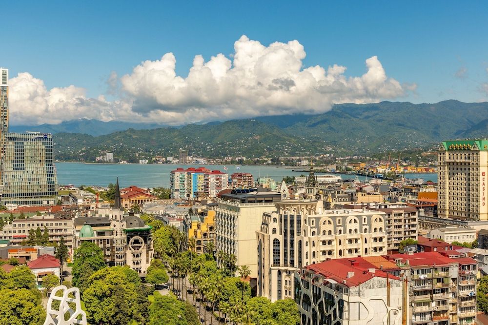 undefined Sheraton Batumi Hotel 5