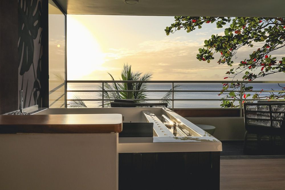 Beach/Ocean View