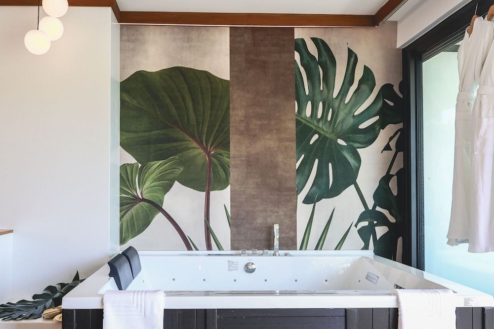 Le Tahiti by Pearl Resorts Signature Room, Hot Tub, Oceanfront 7