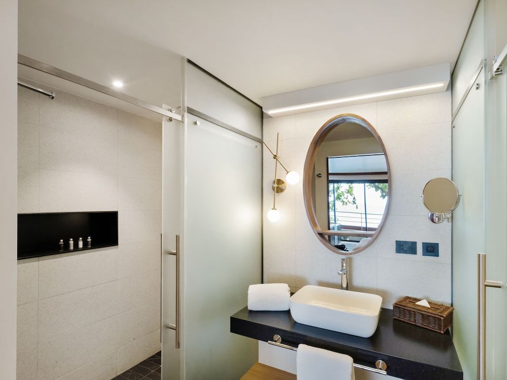 Le Tahiti by Pearl Resorts Signature Room, Hot Tub, Oceanfront 6